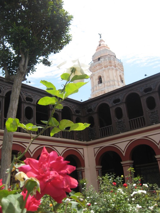 Ommuurde kloostertuin